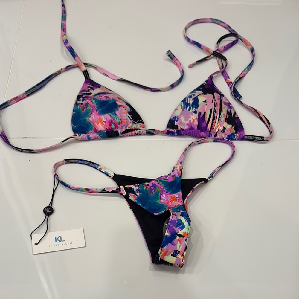 Size extra small New, Never worn, tags on, Colorful Bikini - Kristen Loni…